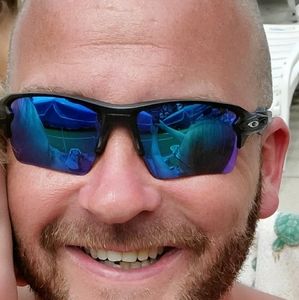 Meet your Posher, Mathew